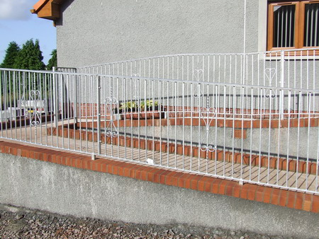 Ramp railings